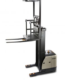 SP 3500  Capacity up to 3000lbs; Lift Height up to 366in